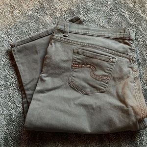 Gloria Vanderbilt Amanda capri jeans